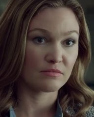 Hustlers Movie - Julia Stiles as Elizabeth