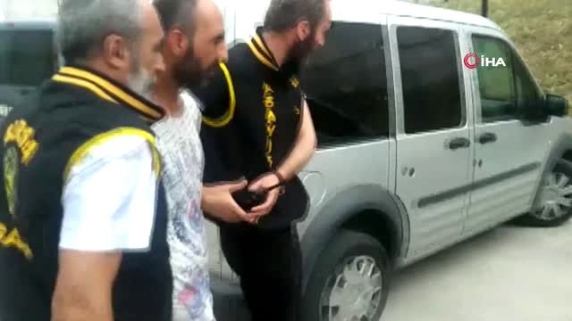 Yaşlı adamın köpeğini sevmek bahanesiyle gasp eden şahıs yakalandı