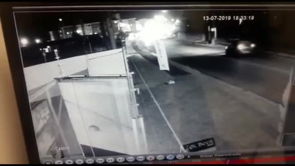 Câmeras de segurança registram acidente com caminhão que matou PM na Grande Curitiba