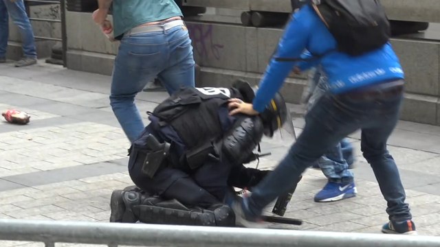 14 Juillet : des heurts ont éclaté sur les Champs-Elysées