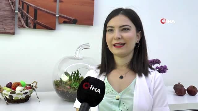 Diyetisyen Öznur Selek: Eğer dışarıda tüketmemiz gerekiyorsa mutlaka küçük boylarda, ekstra sos,...
