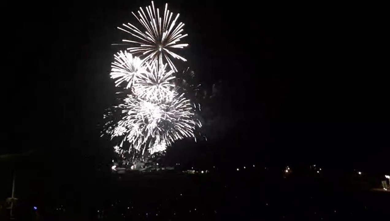 Le feu d'artifice d'Annecy jusqu'au bouquet final !