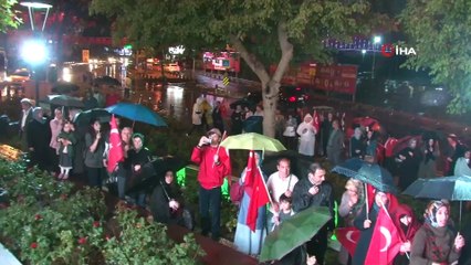 Üsküdarlılar demokrasi şehitlerini Çengelköy’de andı