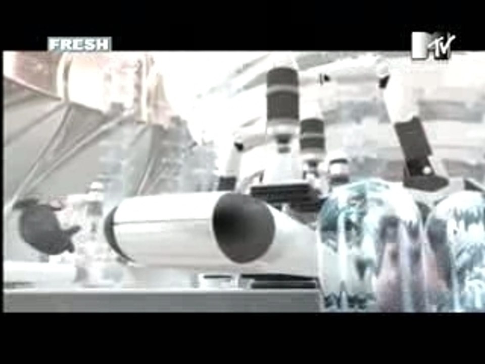 Superbus - Pop n Gum Video Clip