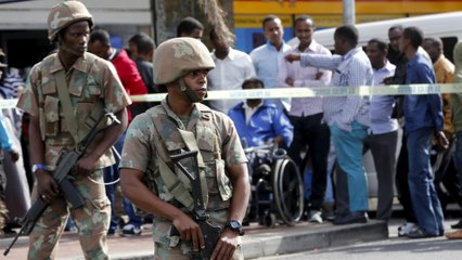 Cape Town violence: Army deployed on streets 'temporarily'