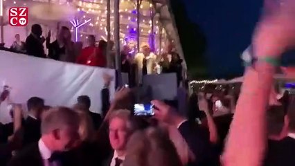 İngiltere Başbakanı'ndan dans şov