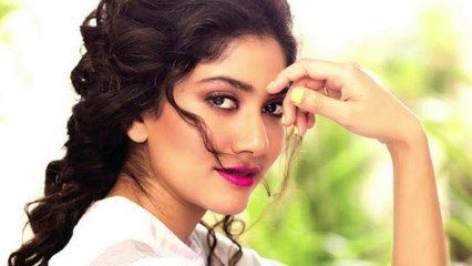 Sai Pallavi Turns Auto Driver Dhanush Movie