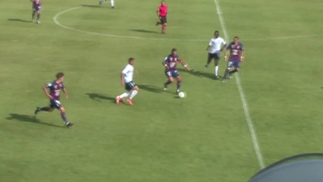 Le geste technique de Anthony Gonçalves lors de SMCaen - Le Havre