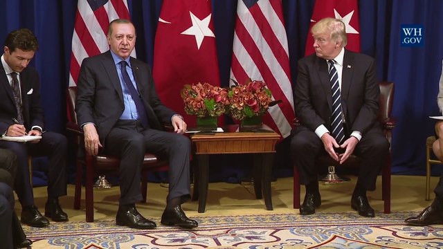 Erdogan insta a Trump a alcanzar solución intermedia a compra de misiles
