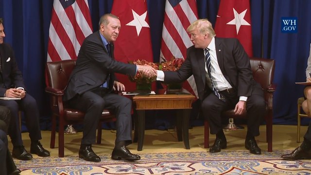 Erdogan insta a Trump a alcanzar solución intermedia a compra de misiles