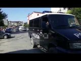 RTV Ora - Policia kontrolle për drogë në malësinë e Krujës