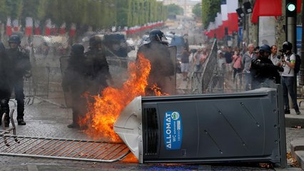 Fransa: 14 Temmuz ve Cezayir'in futbol galibiyeti kutlamalarında 282 kişi gözaltına alındı