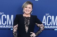 Kelly Clarkson berät Taylor Swift