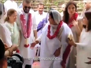 Hamza Ali Abbasi Makes An Entry To His Wedding Venue