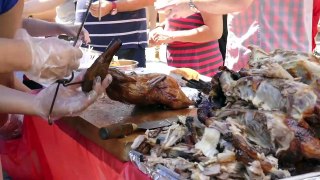 New York City Street Food - Roast Duck and Roast Pork Mantou