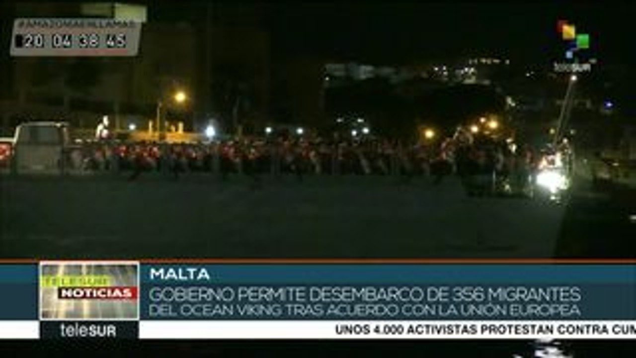 Migrantes a bordo del Ocean Viking desembarcan en Malta
