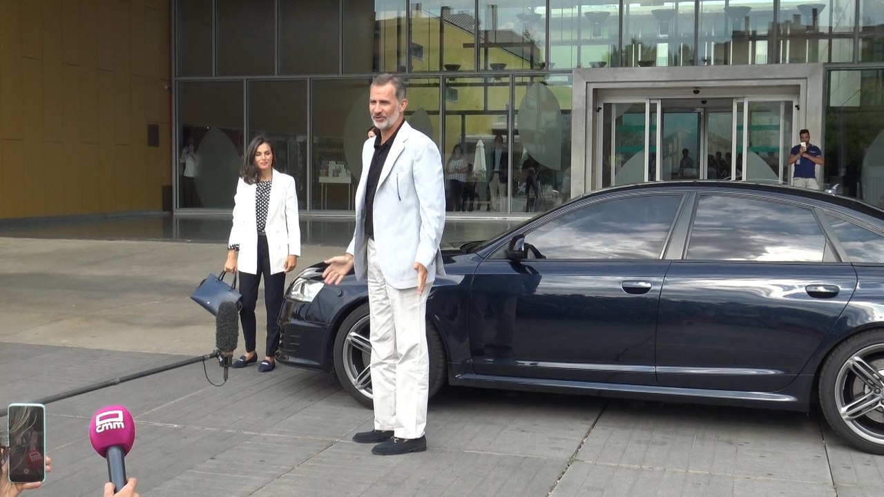 Felipe VI y la reina Letizia visitan al rey Juan Carlos