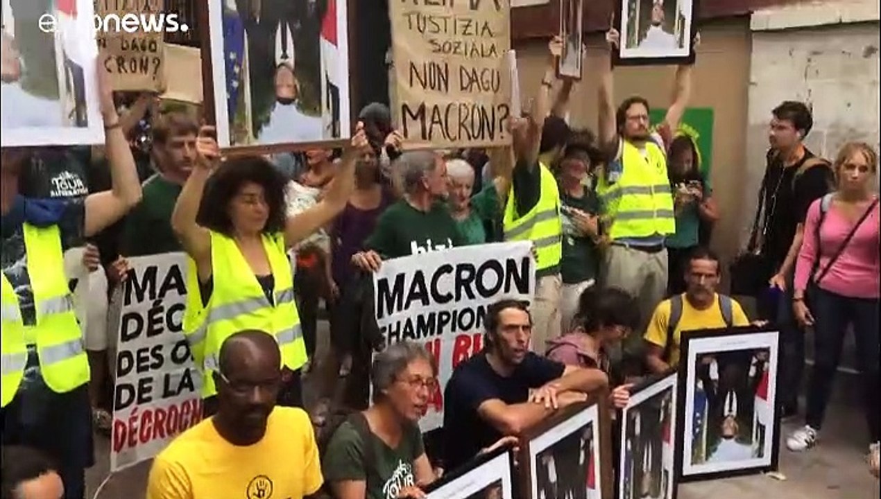 Protesto pelo ambiente à porta do G7