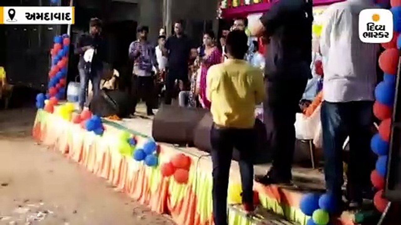 જન્માષ્ટમી નિમિત્તે યોજાયેલા કાર્યક્રમમાં એક યુ...