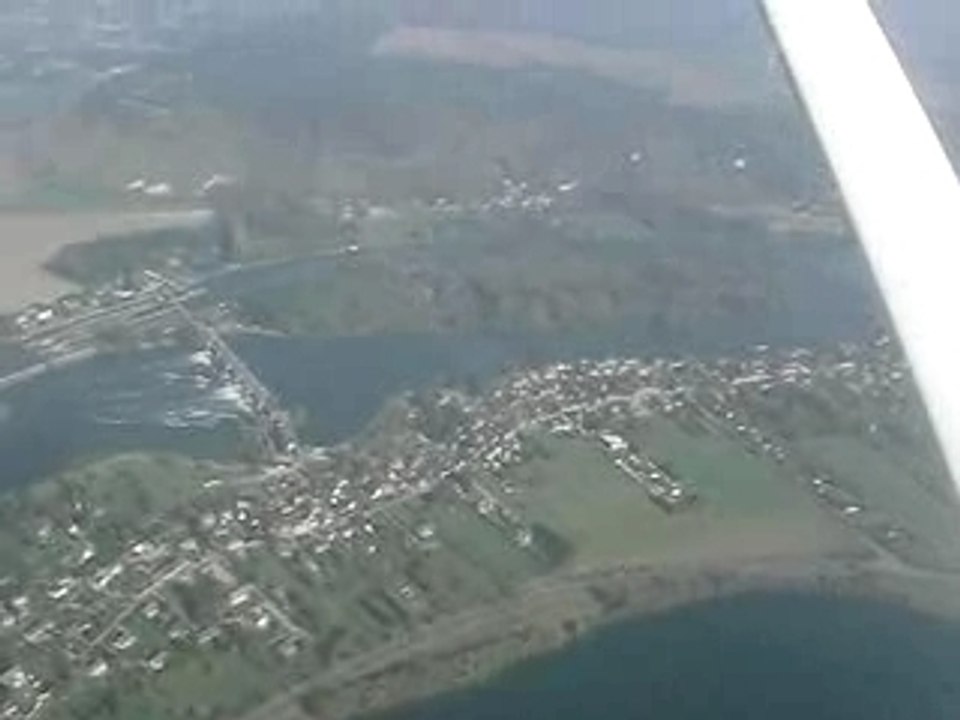 vol au dessus du barrage de Poses