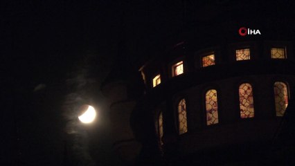 Eskişehir’de parçalı ay tutulması izleyenleri kendine hayran bıraktı