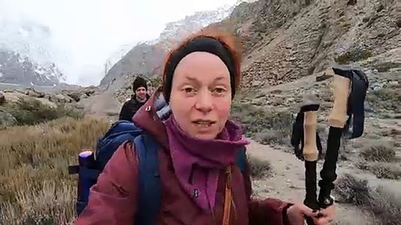 PAKISTAN_#2_Trekking_in_Pakistan_|_Hunza_|_Black_Glacier_|_Passu_Glacier_|_Gilgit_Baltistan(480p)