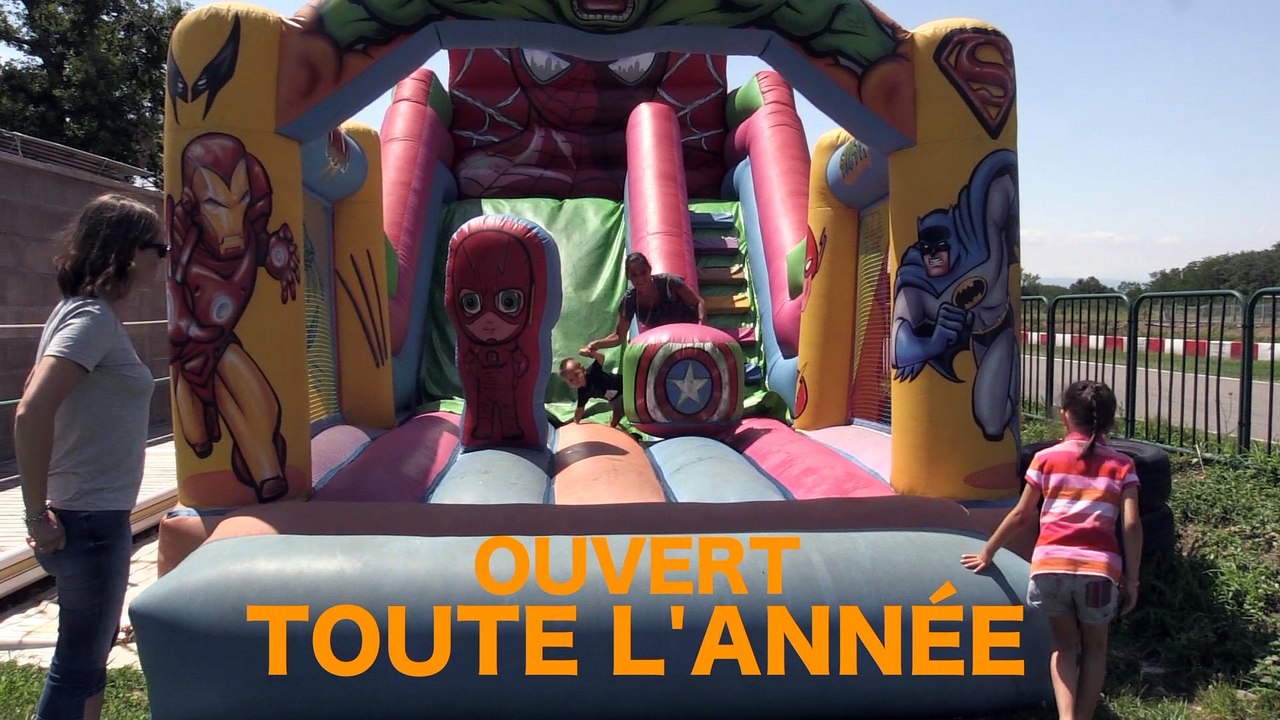 Performances Drive, propose des activités de karting, paint-ball, pêche, mini-golf et des stages de conduite à Saint-Cyprien tout l'été