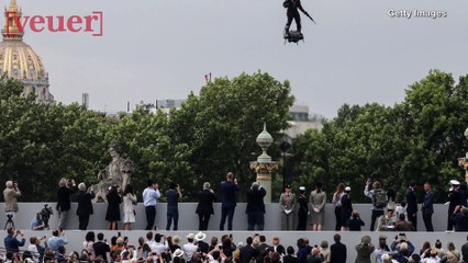 French Inventor Flies Above Crowd On Hoverboard During Bastille Day Celebration !