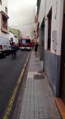 Incendio en la Calle las Candilas, en La Laguna. Los Dragos