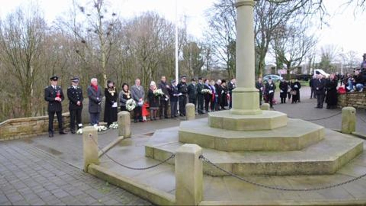 Holocaust memorial service