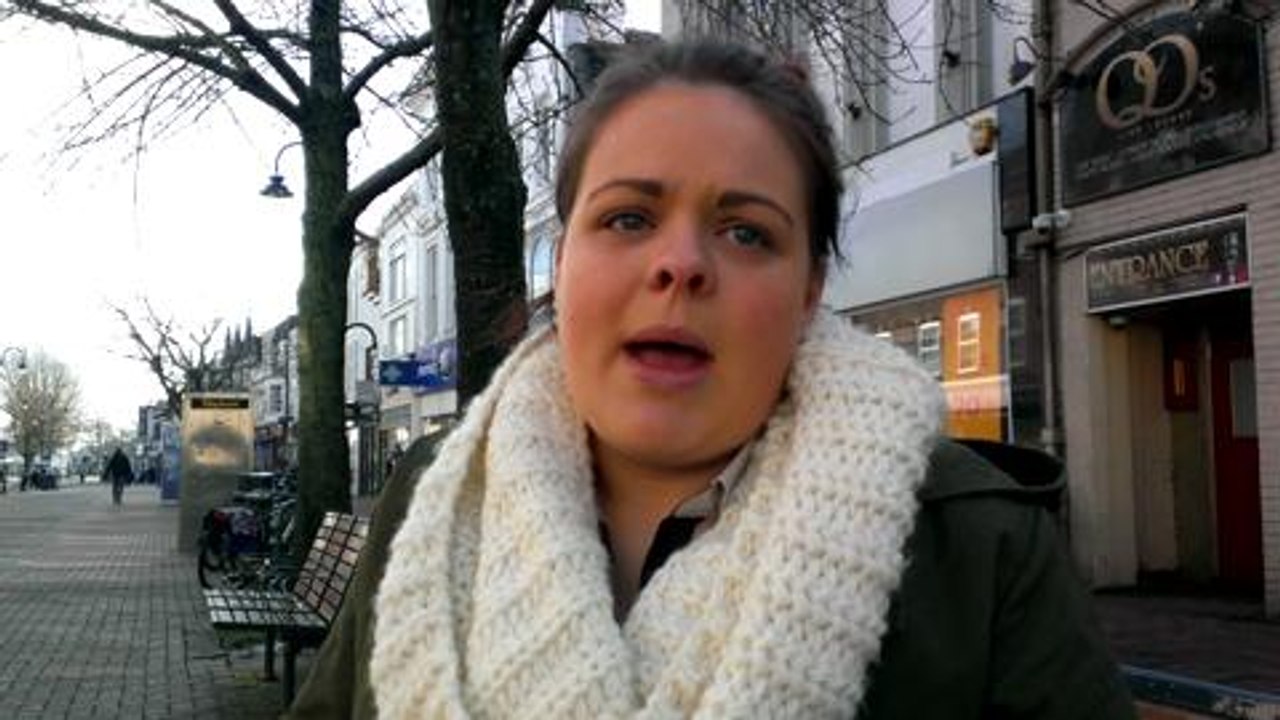Pregnant woman car breaks down