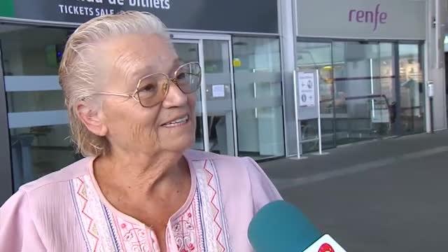 La jornada de huelga convocada hoy en RENFE se salda con cientos de cancelaciones y retrasos