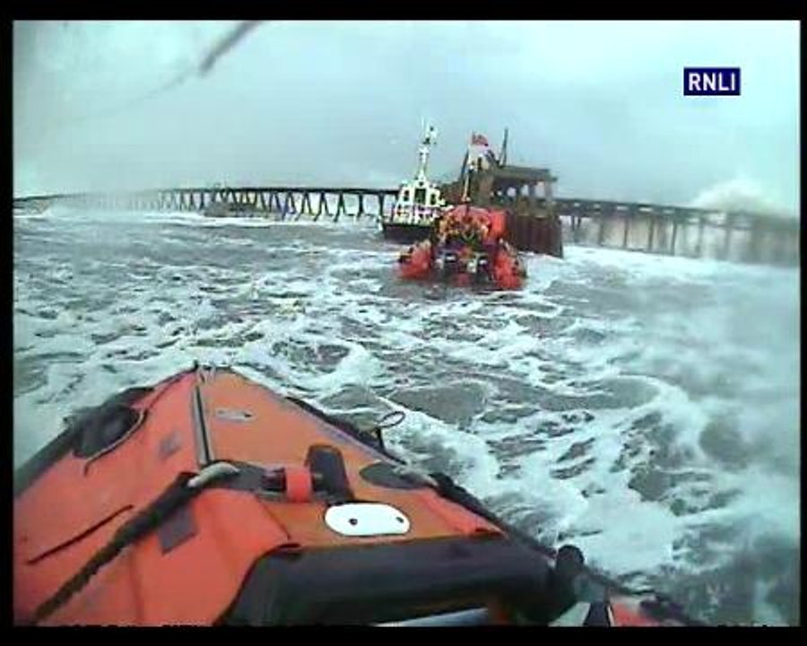 RNLI video of dramatic rescue of stranded fisherman