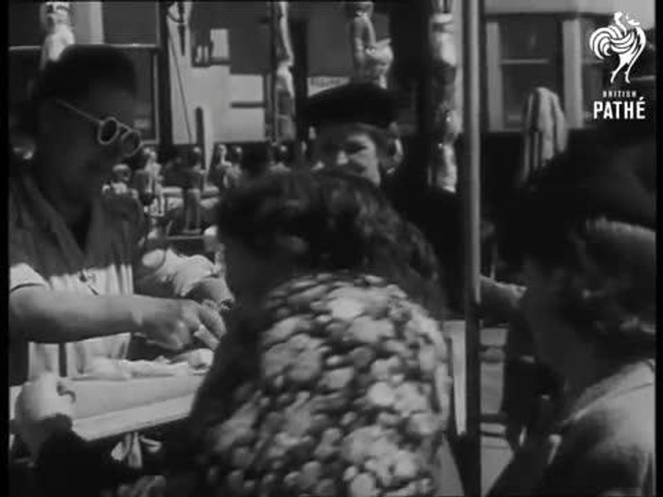 Pathe news