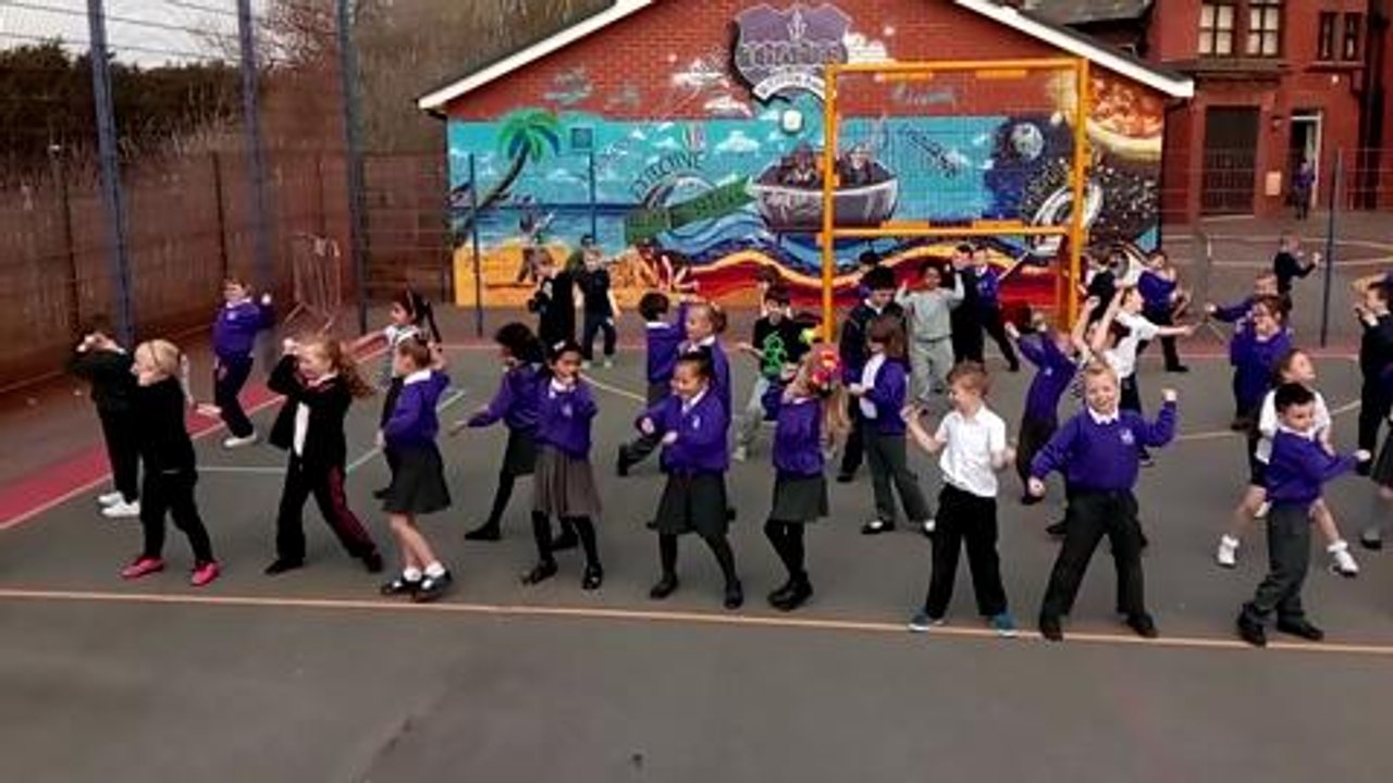Urban art dancers