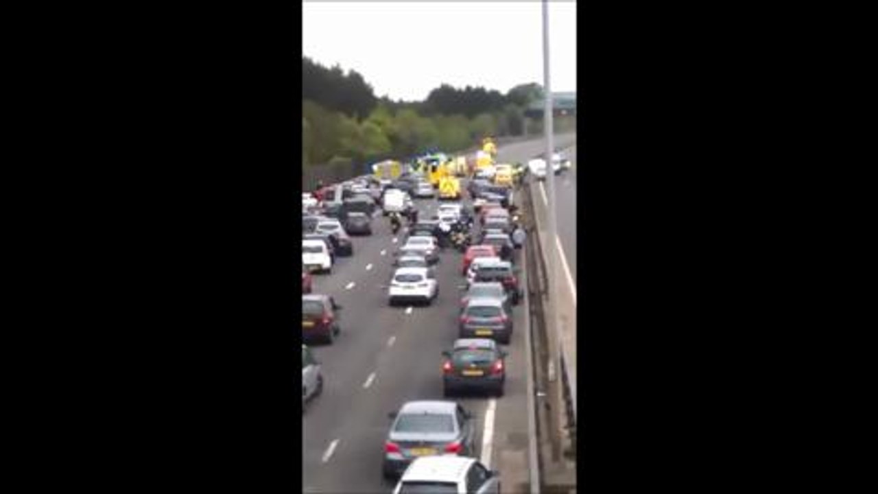 A27 is closed after crash