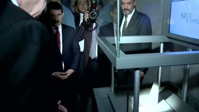 Cumhurbaşkanı Erdoğan Hafıza 15 Temmuz Müzesi'ni gezdi (2) - İSTANBUL