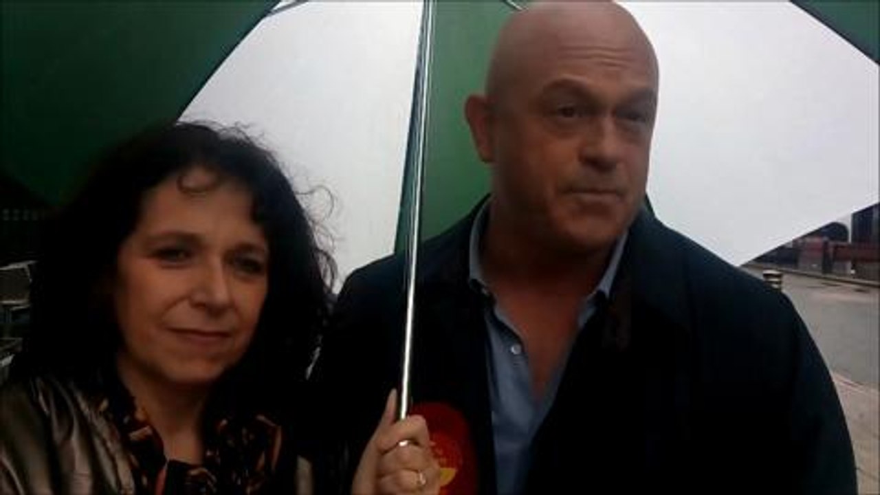 Ross Kemp backs Labour candidate