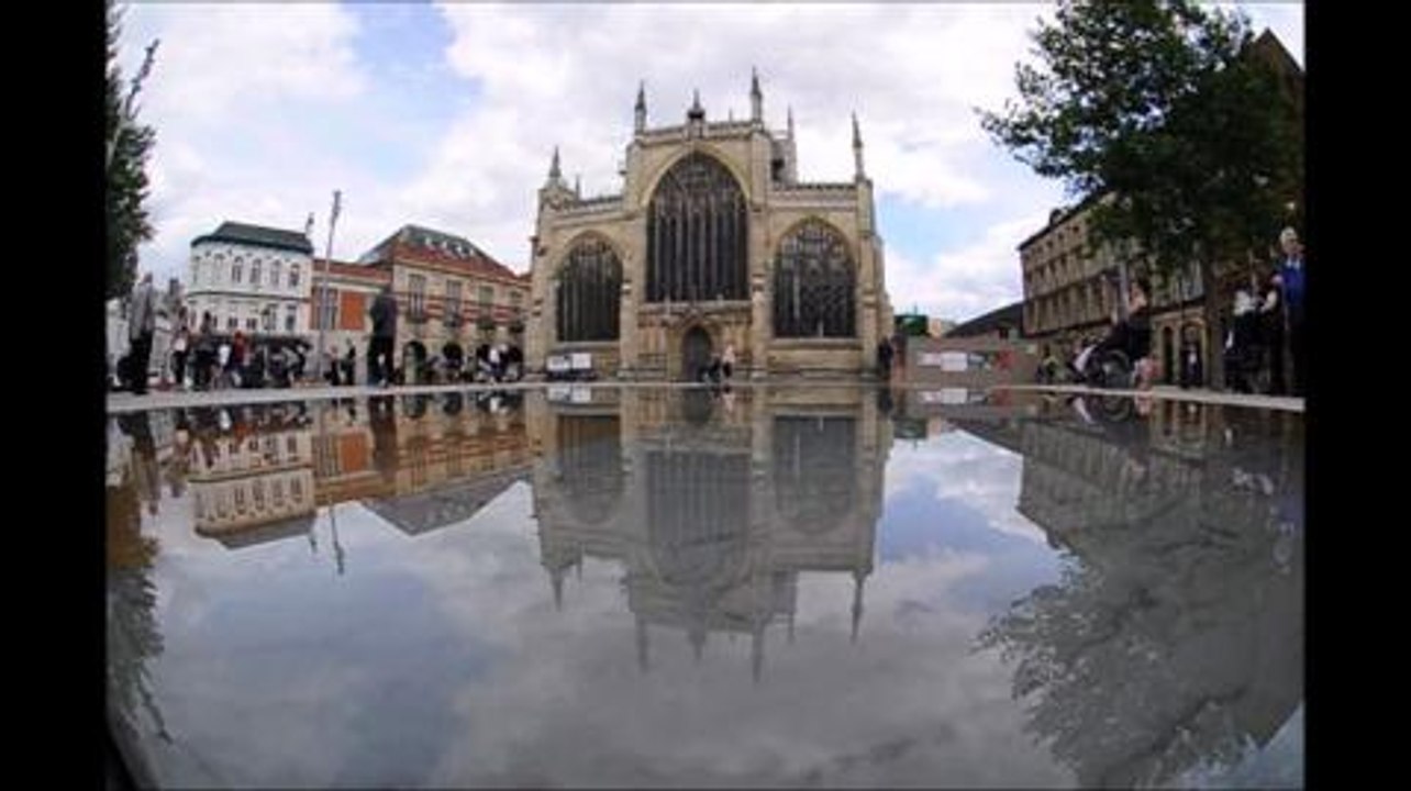 Mirror Pools Trinity Square, Hull