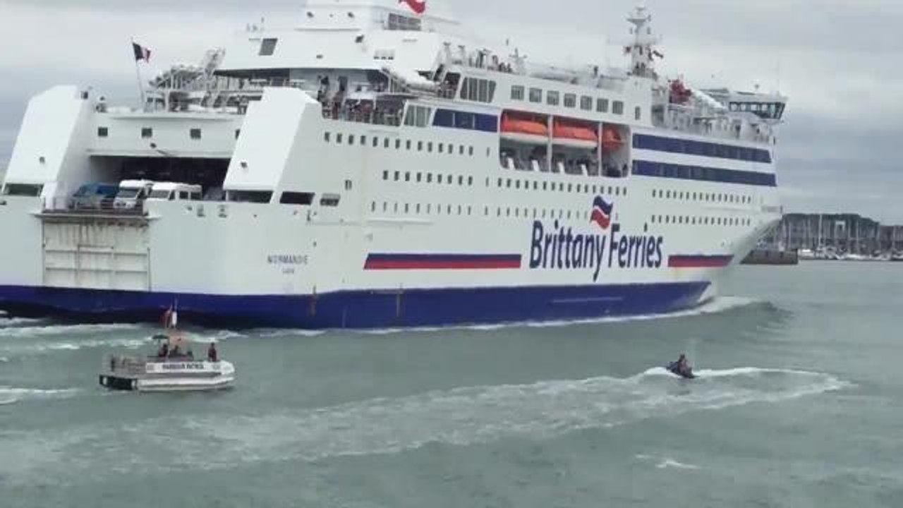 Jet ski