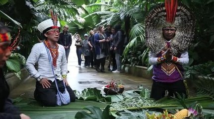 Amazon tribe conduct blessing ceremony at Kew Gardens