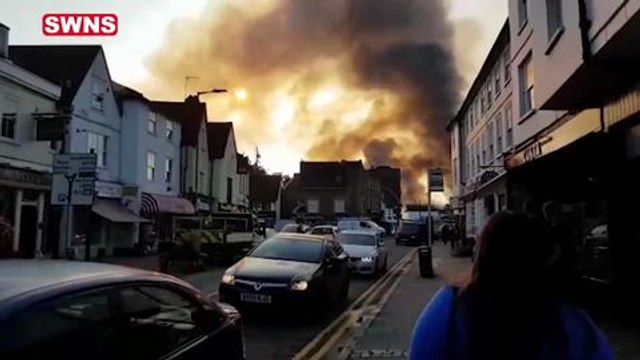 Warehouse fire Herts