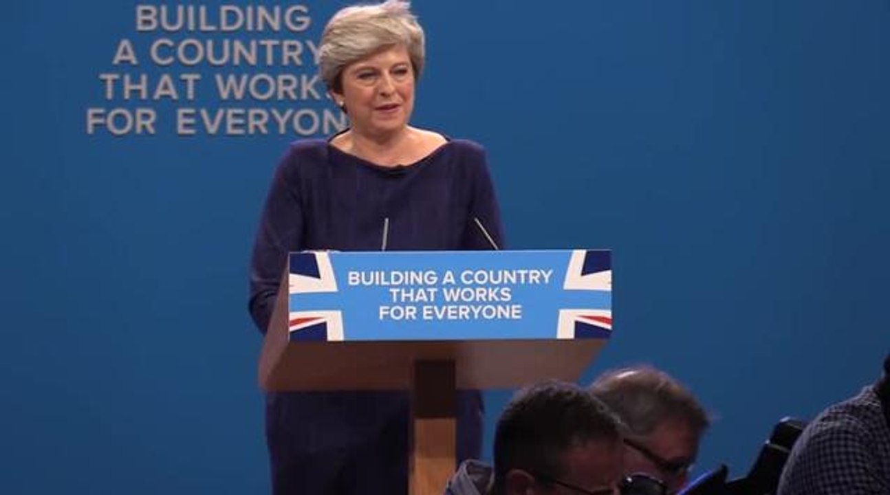 Comedian Lee Nelson hands Prime Minister a P45