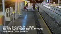 Man drop-kicked off a tram platform INNL