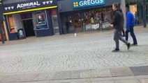 Seagull steals crisps from Greggs