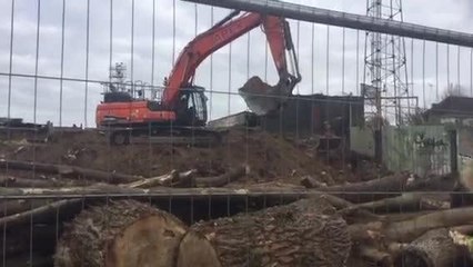 Diggers at Rockingham Road