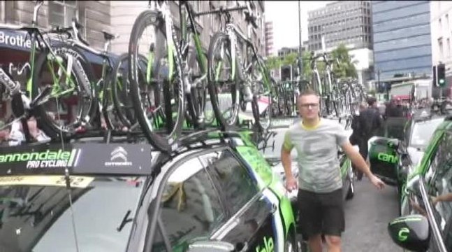 TDF Headrow crowds 2014