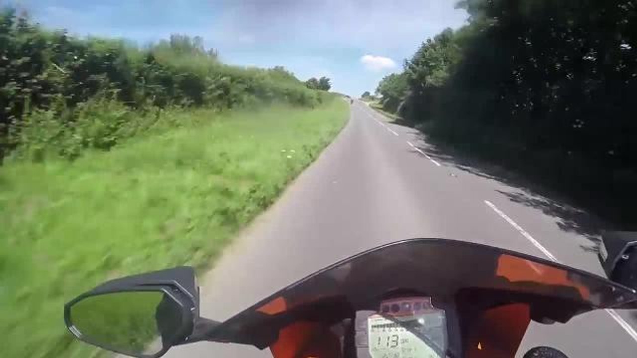speeding-motorcyclist-crash