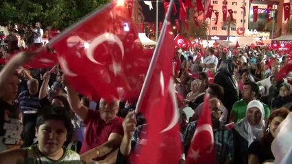 İntihar etmek isterken Türk bayrağına basınca tepkiler yükseldi