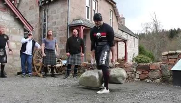 Hunter from Gladiator breaks world record in ancient Scots contest